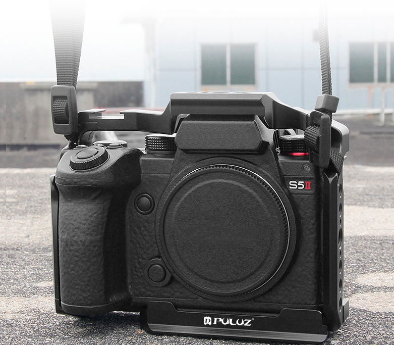 Клетка Puluz PU3116B Metal Camera Cage для Panasonic Lumix S5 II / S5 IIX