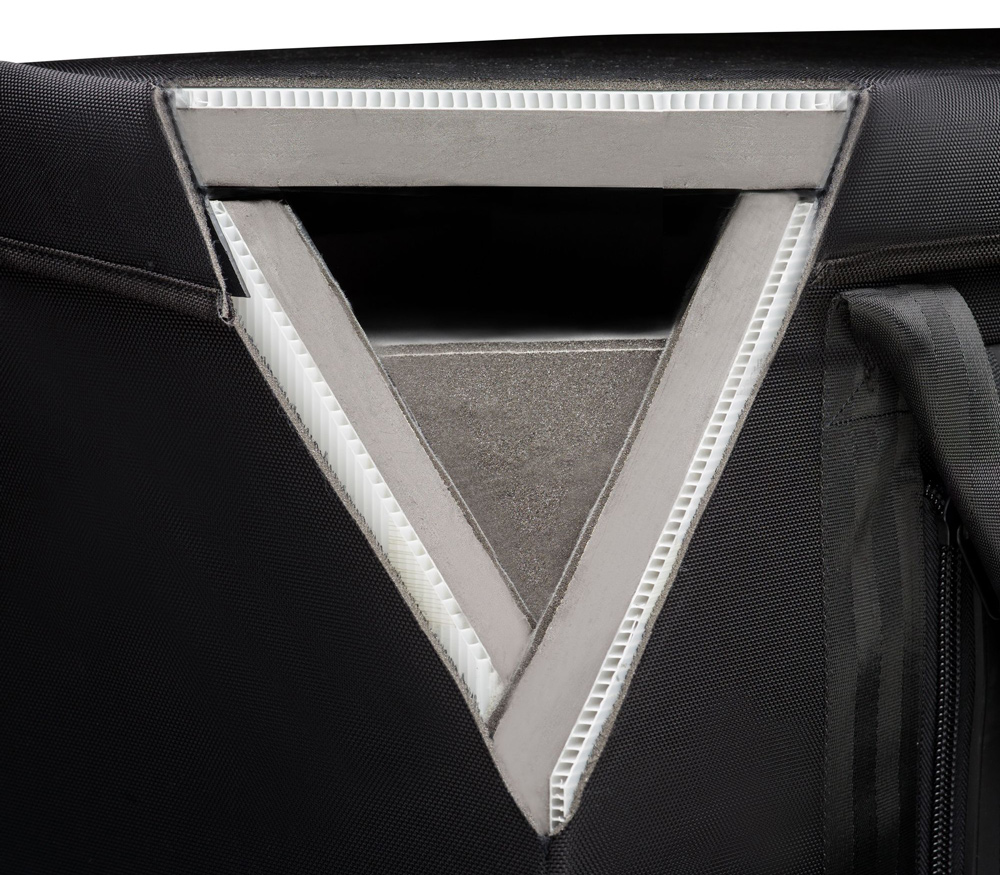 Сумка жесткая Tenba Air Case Attache 2520