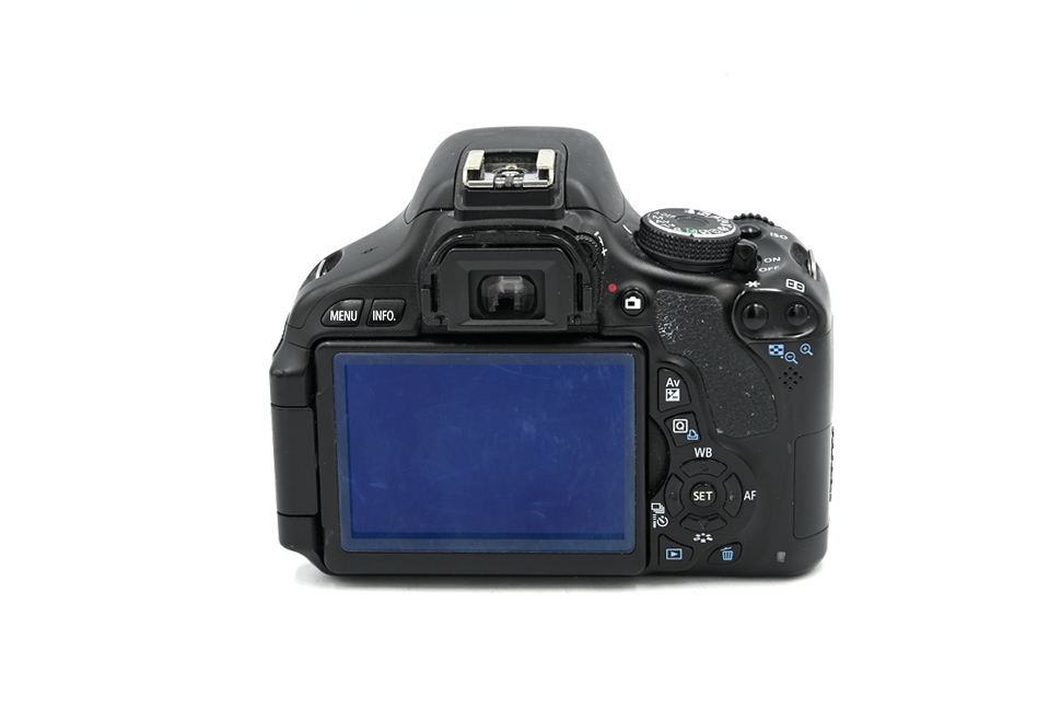 Зеркальный фотоаппарат Canon EOS 600D Body (состояние 4) (б/у)