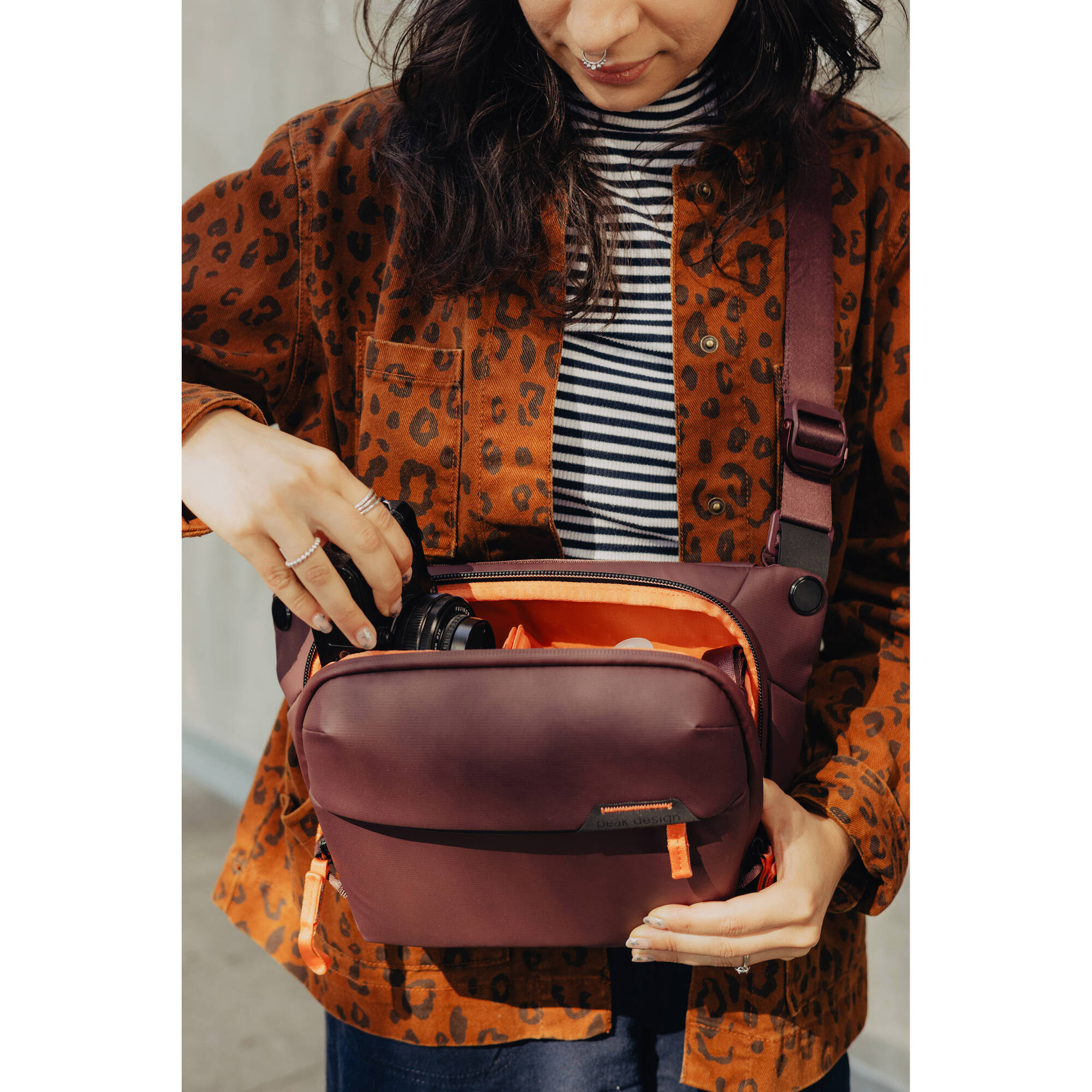 Сумка Peak Design The Everyday Sling 3L, цвет Eclipse, бордо