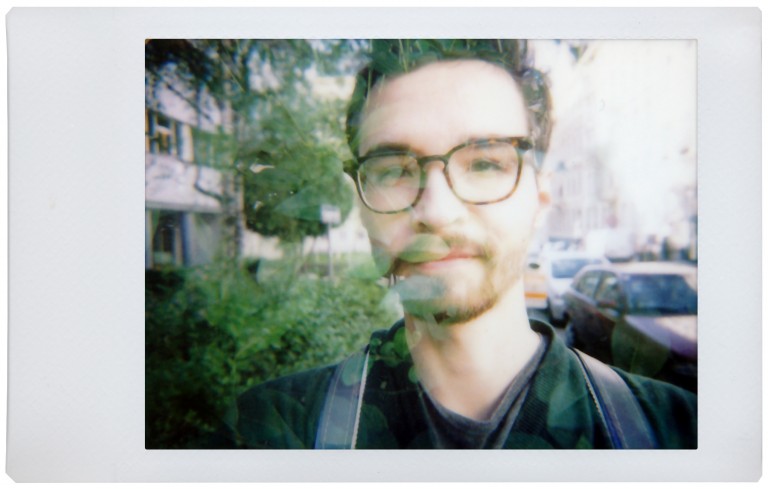 Фотоаппарат моментальной печати Lomography Lomo'Instant черный