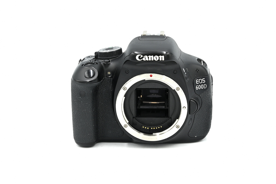 Зеркальный фотоаппарат Canon EOS 600D Body (состояние 4) (б/у)