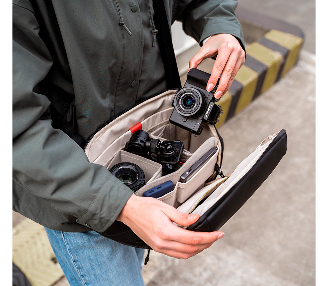 Сумка PGYTECH OneGo Shoulder Bag 6L Deep Navy (уцененный)