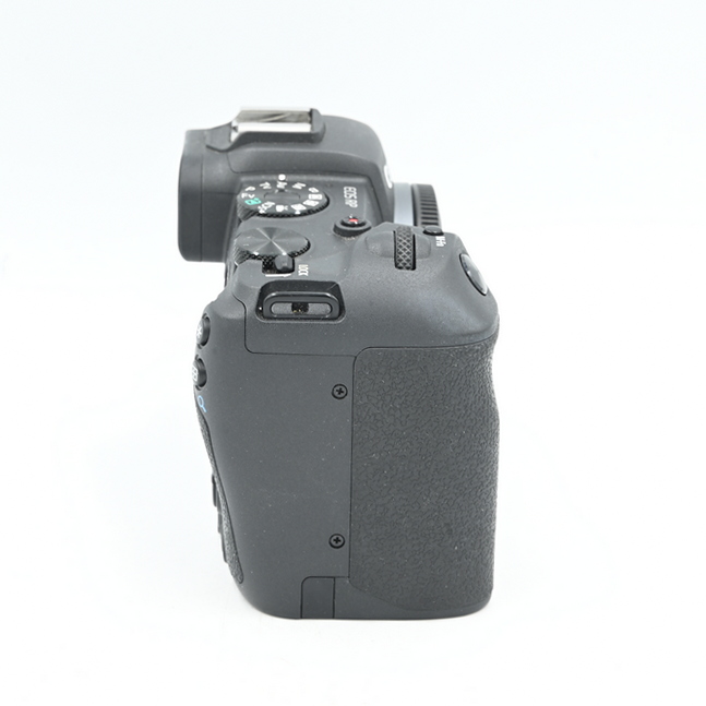 Беззеркальный фотоаппарат Canon EOS RP Body (состояние 4) (б/у)
