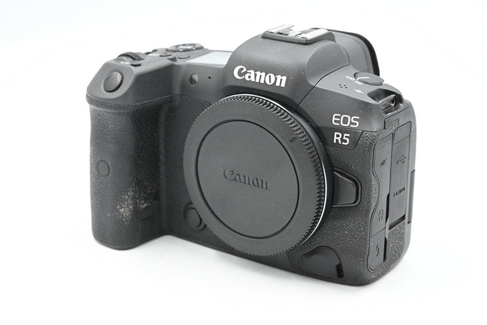 Беззеркальный фотоаппарат Canon EOS R5 Body (состояние 4) (б/у)