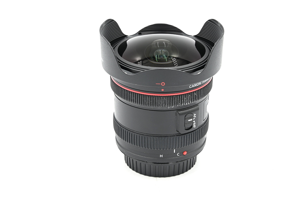 Объектив Canon EF 8-15mm f/4L Fisheye USM (состояние 5) (б/у)