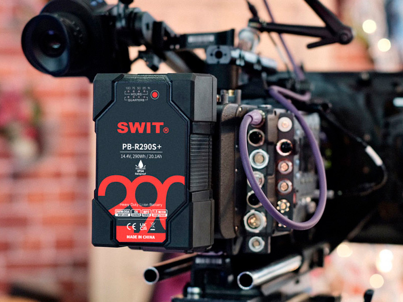Аккумулятор SWIT PB-R290S+ V-Mount с защитой IP54, 290 Втч, D-Tap