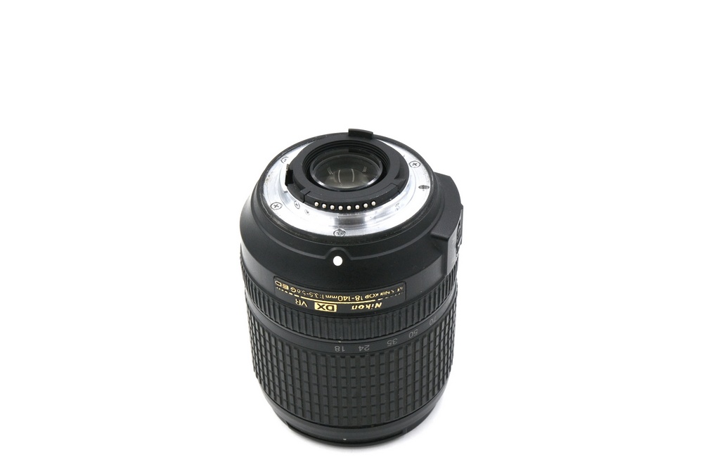 Объектив Nikon AF-S 18-140mm f/3.5-5.6G ED VR DX - с.н. 30483015 (состояние 5-) (б/у)