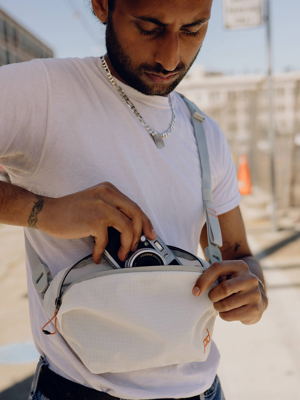 Сумка-слинг Peak Design Outdoor Sling 2L, цвет Cloud