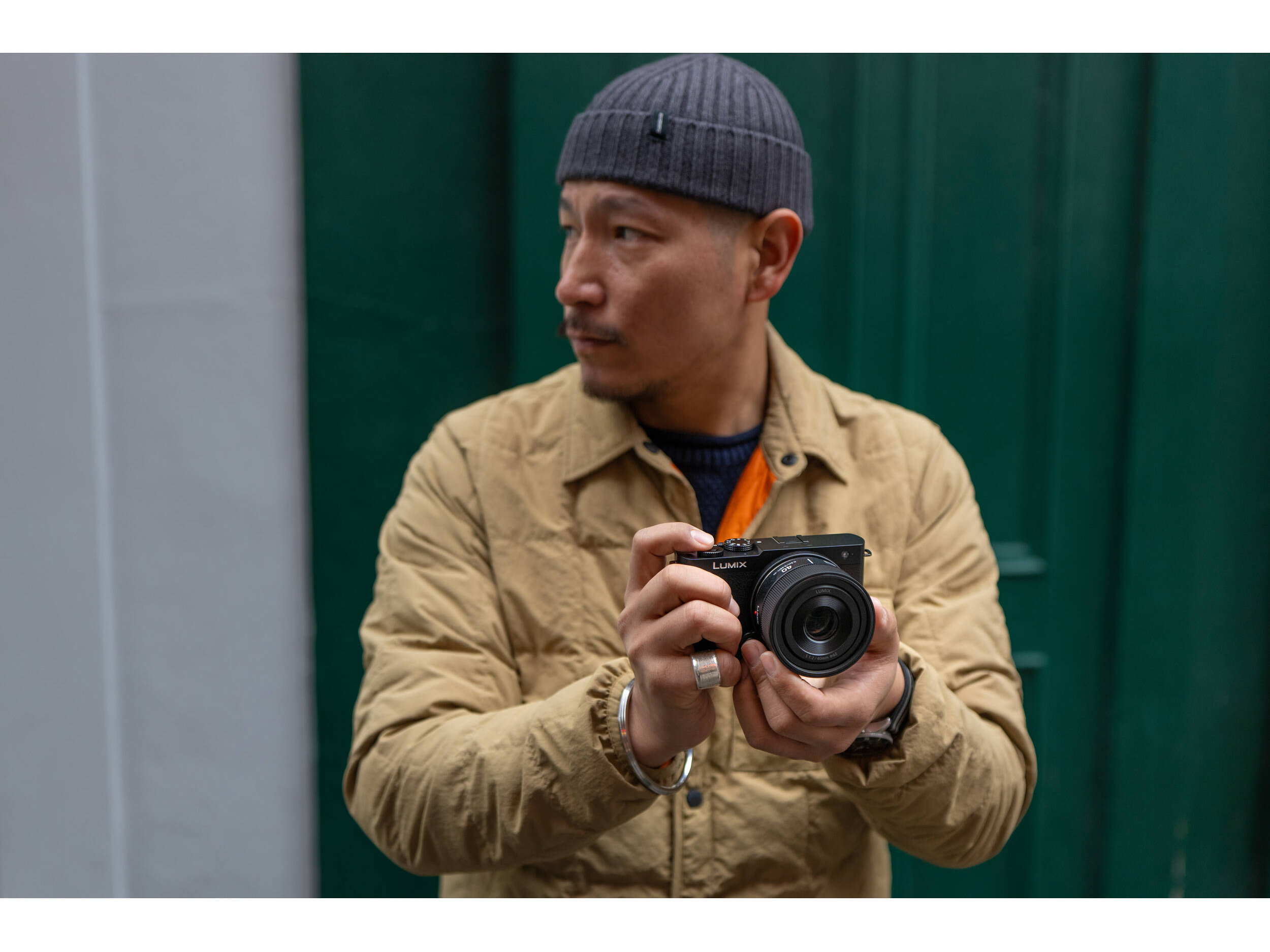 Объектив Panasonic Lumix S 40mm f/2 чёрный