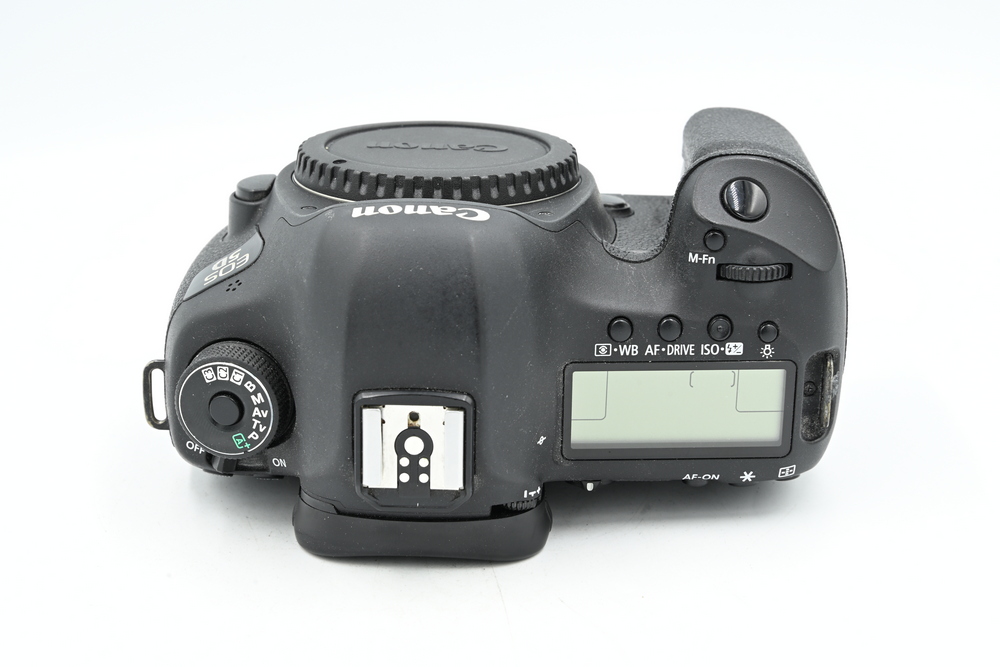 Зеркальный фотоаппарат Canon EOS 5D Mark III Body (состояние 5-) (б/у)
