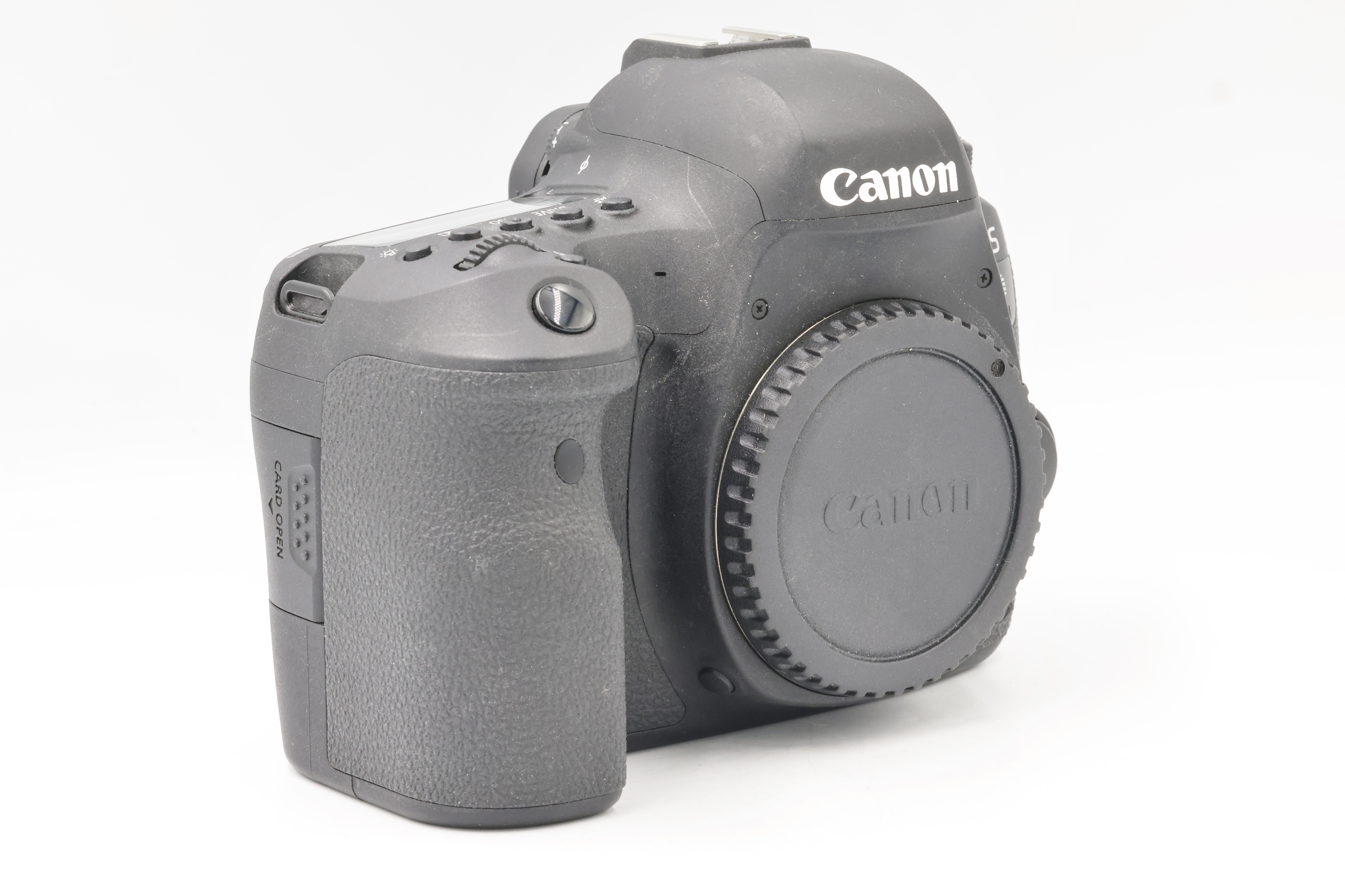Зеркальный фотоаппарат Canon EOS 6D Mark II Body (состояние 5) (б/у)