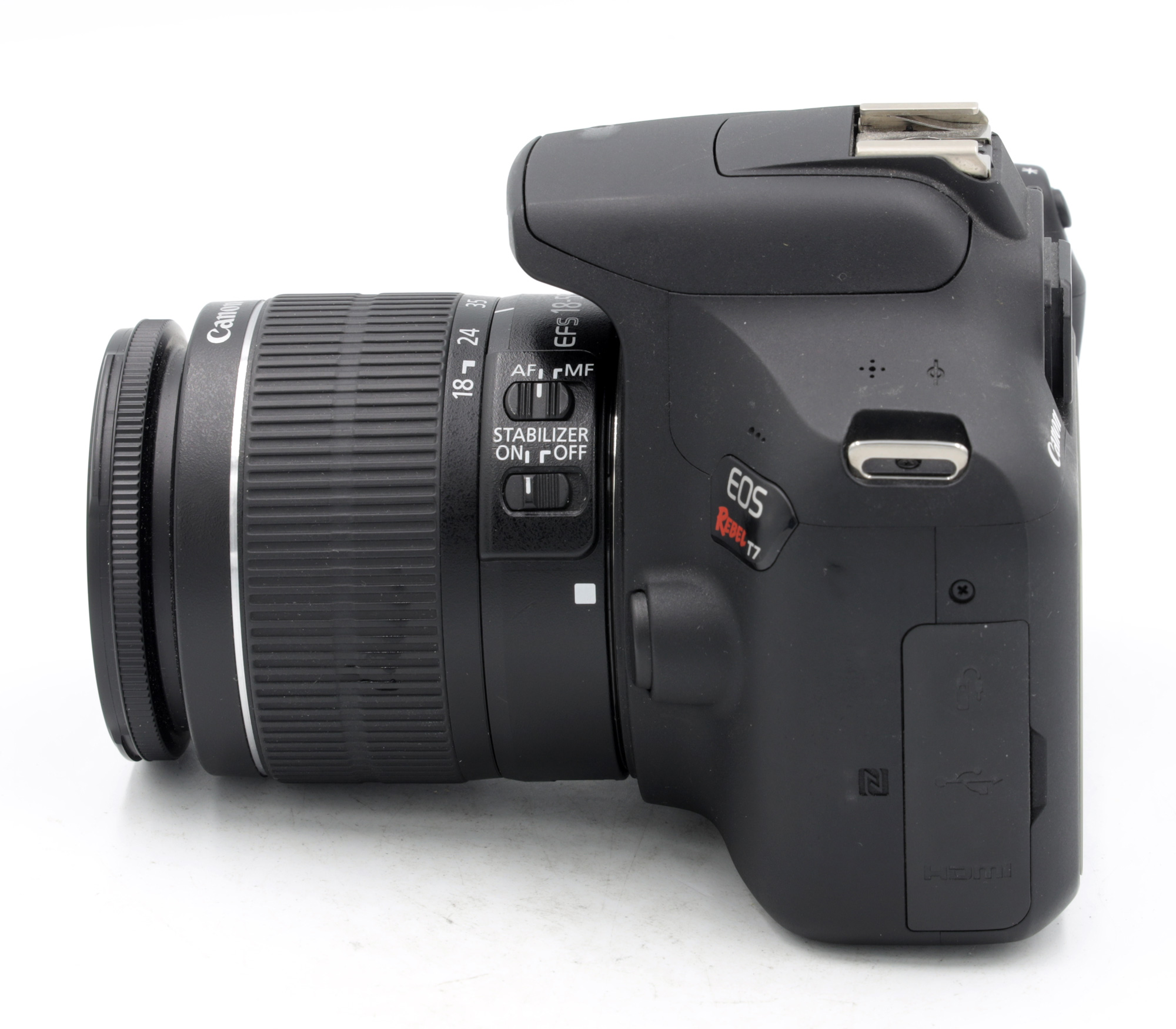 Зеркальный фотоаппарат Canon EOS Rebel T7 kit EF-S 18-55mm IS II (состояние 5-) (б/у)