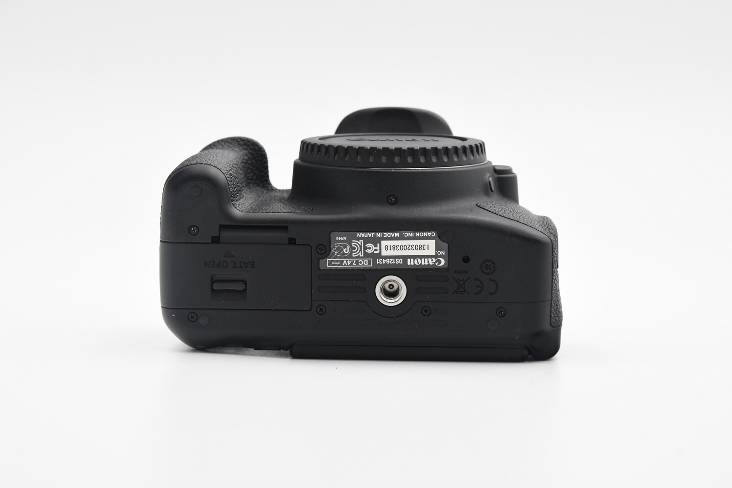 Зеркальный фотоаппарат Canon EOS 700D Body (состояние 4) (б/у)