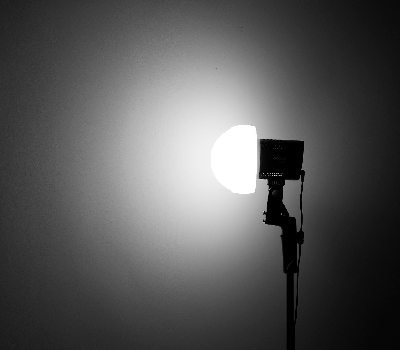 Комплект Godox ML-KIT1, 2х30 Вт + 60 Вт, 5600К