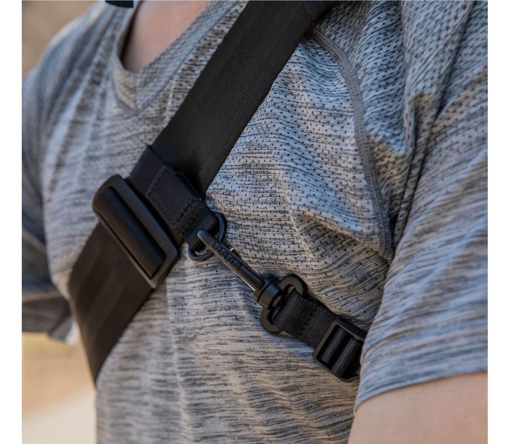 Сумка Tenba DNA Messenger 16 Slim Black