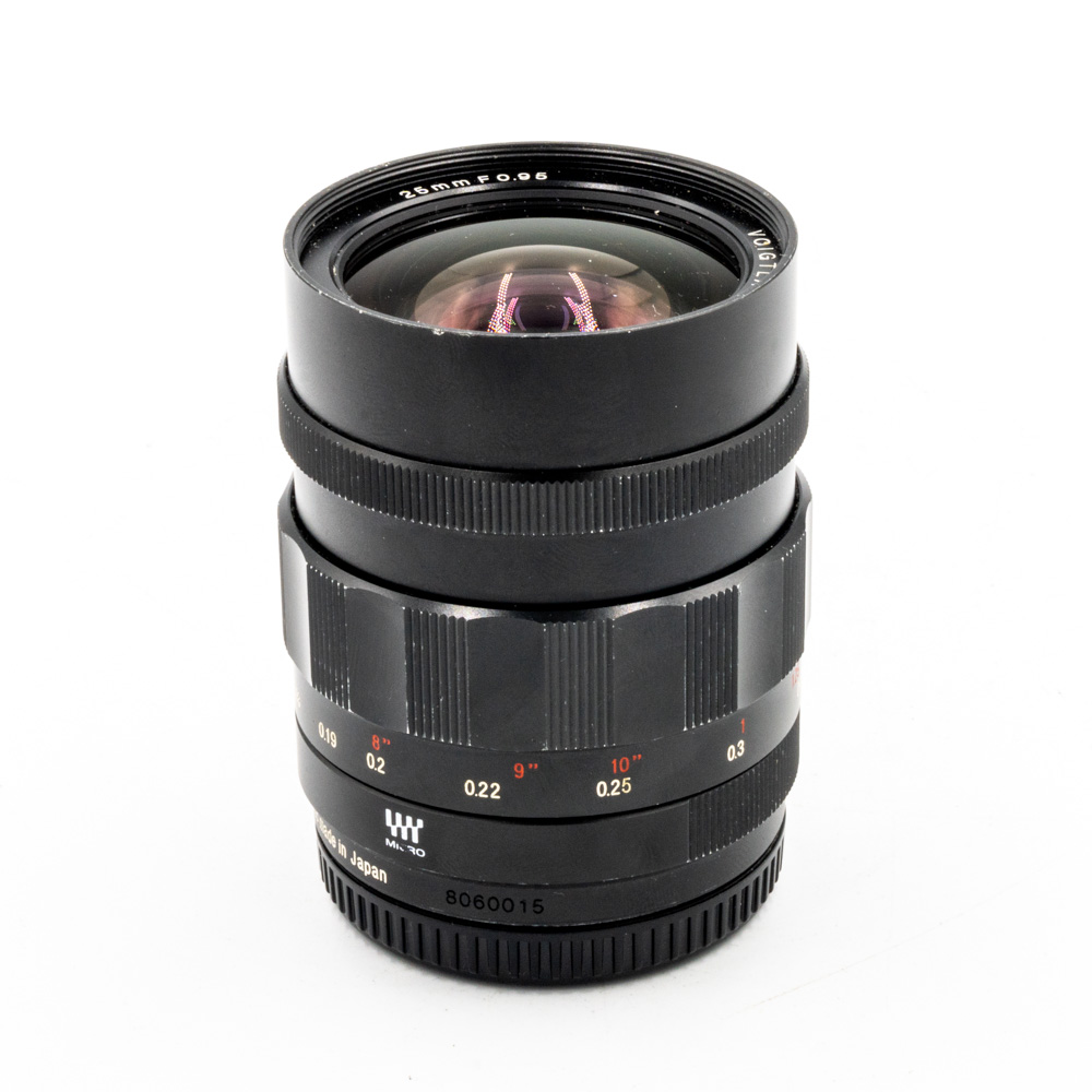 Объектив Voigtlander 25mm f/0.95 Nokton Micro 4/3 (состояние 4) (б/у)