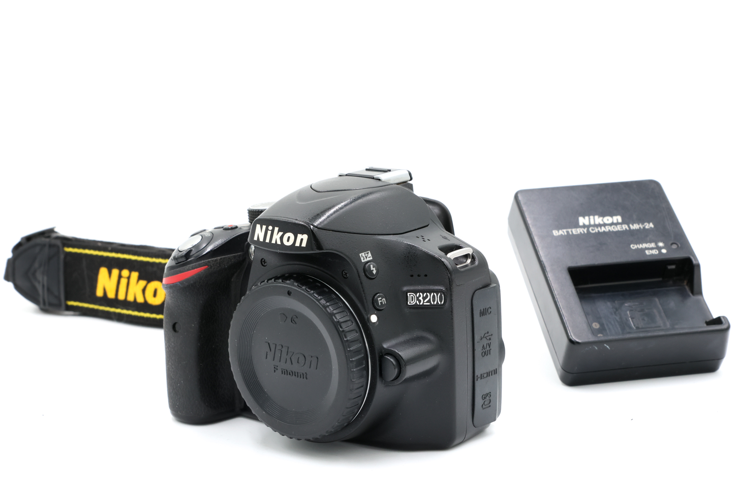 Зеркальный фотоаппарат Nikon D3200 Body (состояние 4) (б/у)