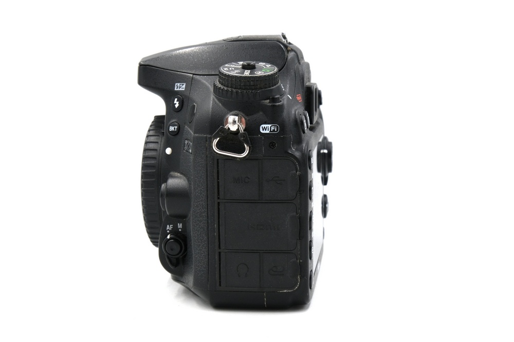 Зеркальный фотоаппарат Nikon D7200 Body (состояние 4) (б/у)