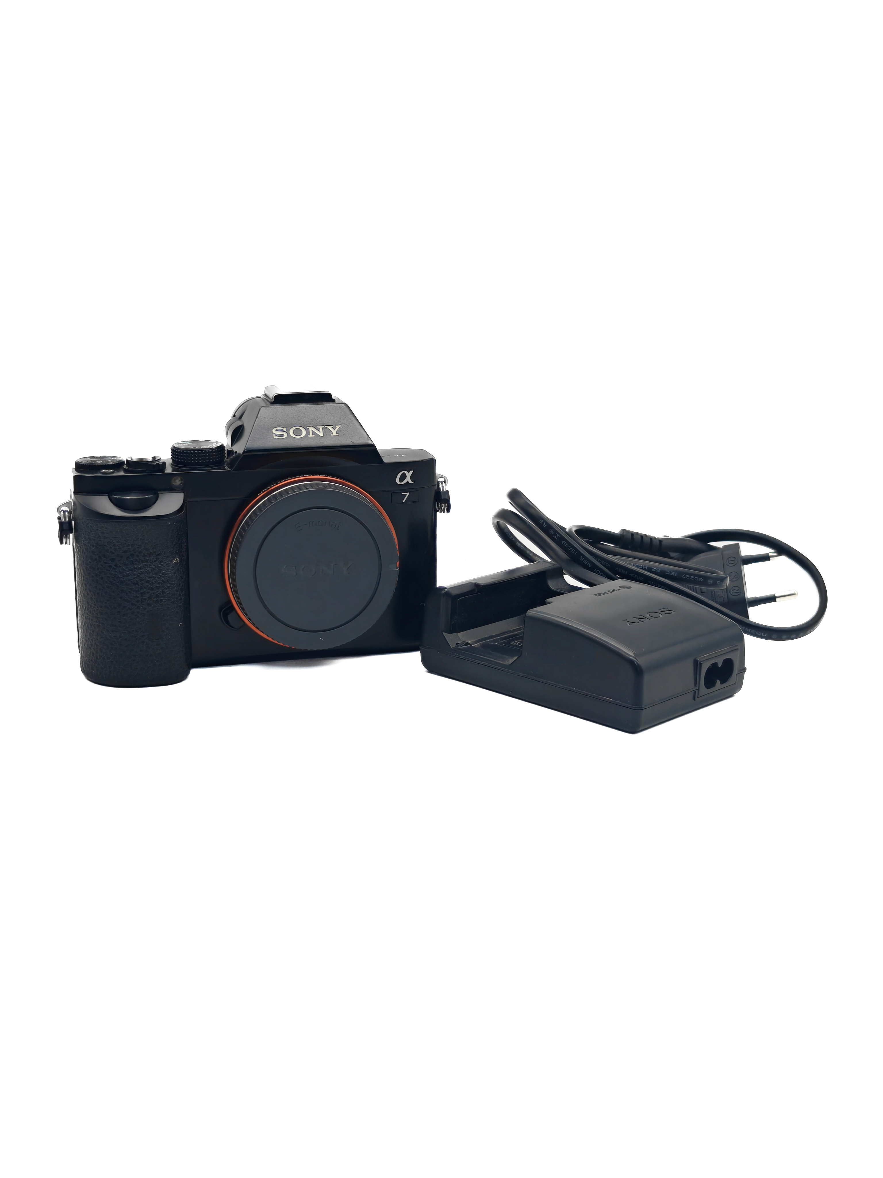 Беззеркальный фотоаппарат Sony a7 (состояние 3-) (б/у)