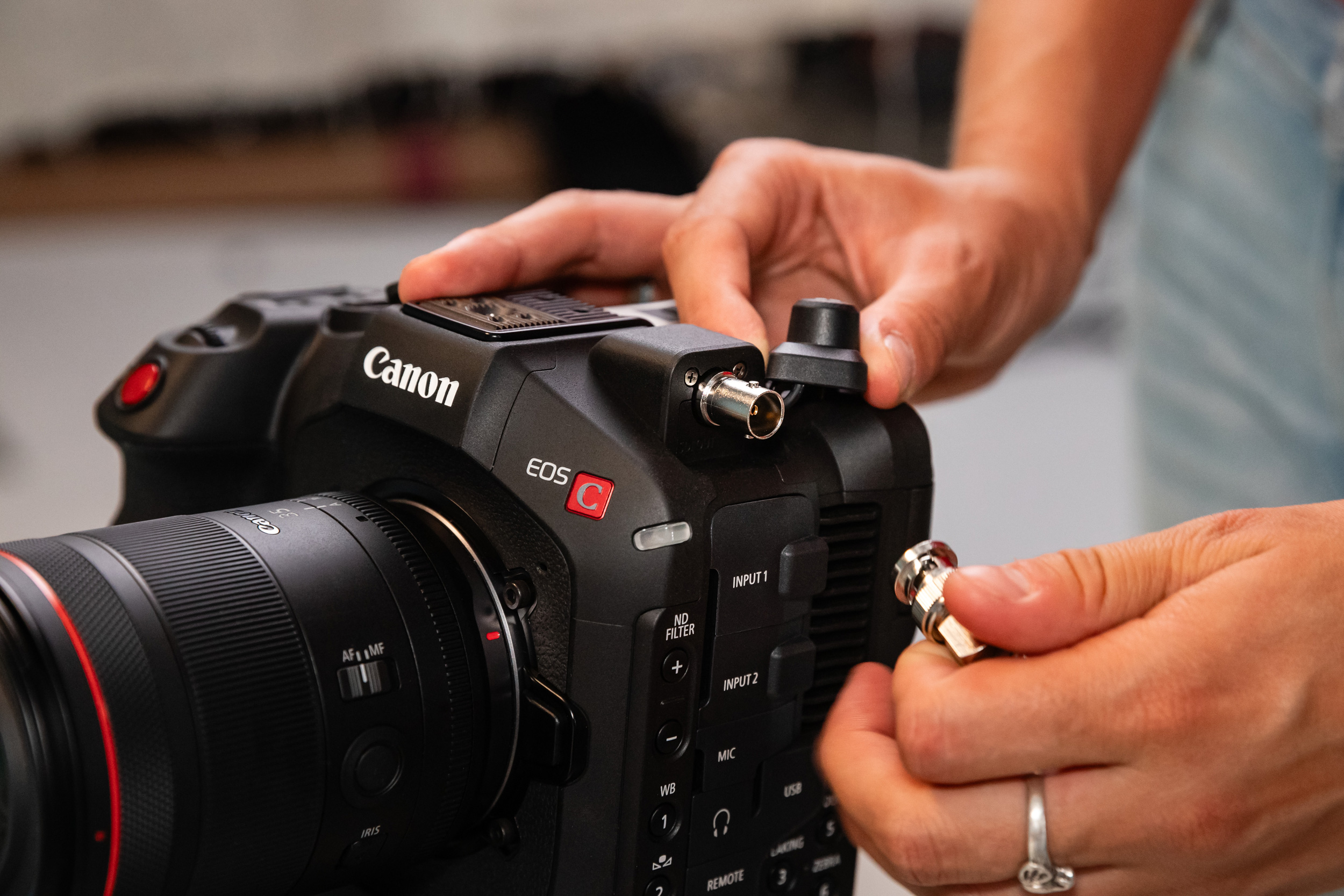 Видеокамера со сменной оптикой Canon EOS C80