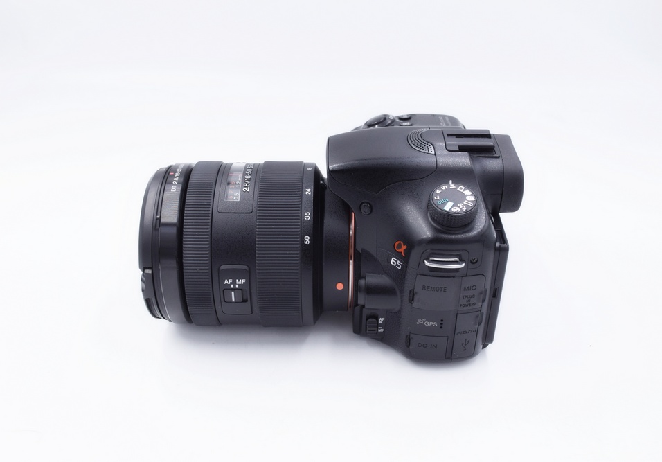 Зеркальный фотоаппарат Sony Alpha 65 + Sony A 16-50 mm f/2.8 DT SSM (состояние 4) (б/у)