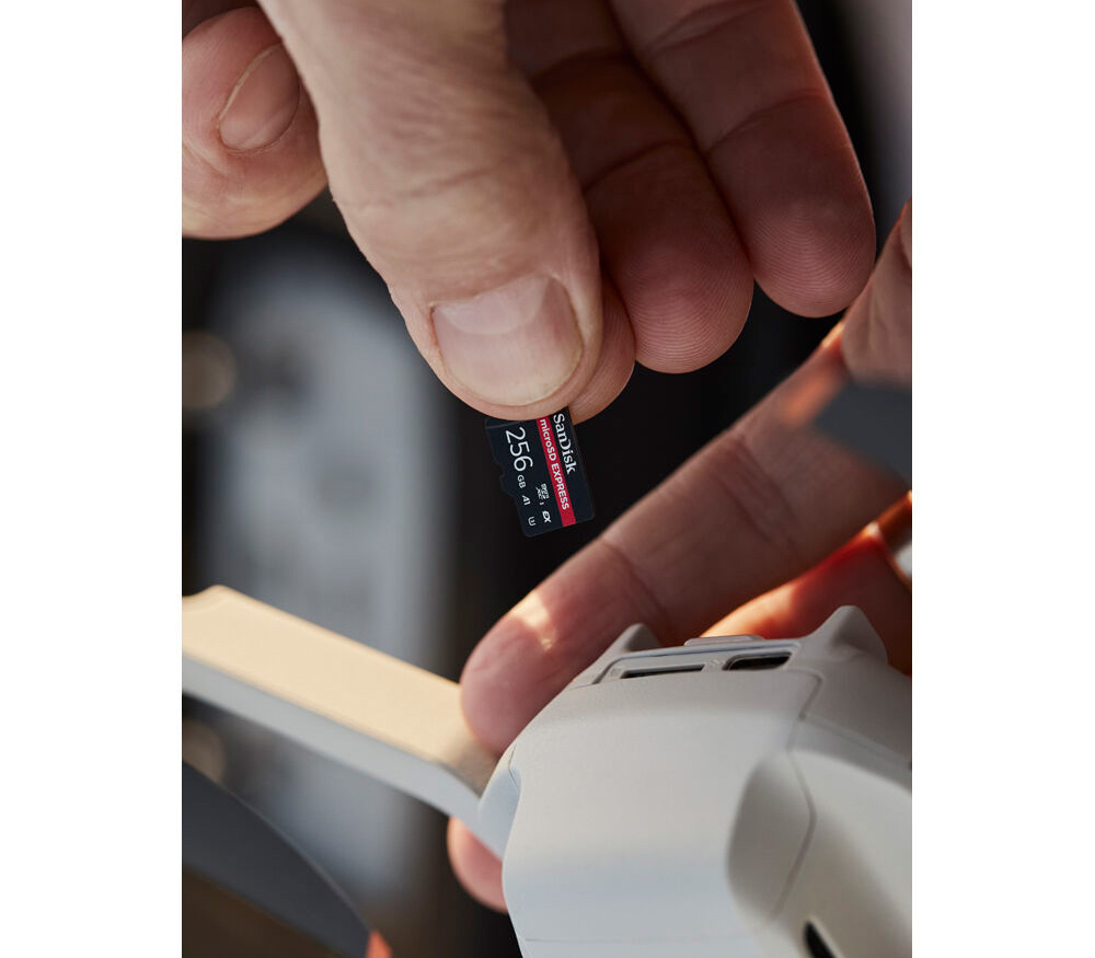 Карта памяти SanDisk MicroSD Express Card 128GB