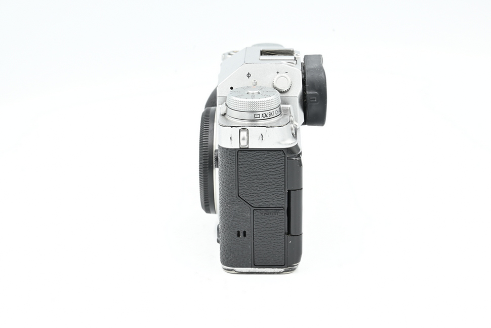 Беззеркальный фотоаппарат Fujifilm X-T4 Body, серебристый (состояние 4) (б/у)