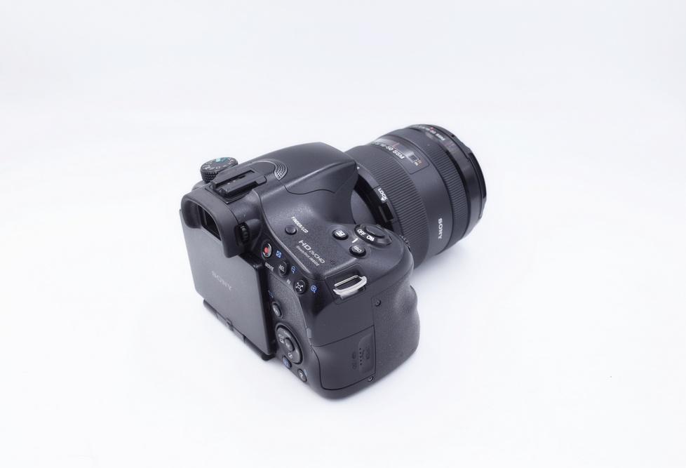 Зеркальный фотоаппарат Sony Alpha 65 + Sony A 16-50 mm f/2.8 DT SSM (состояние 4) (б/у)