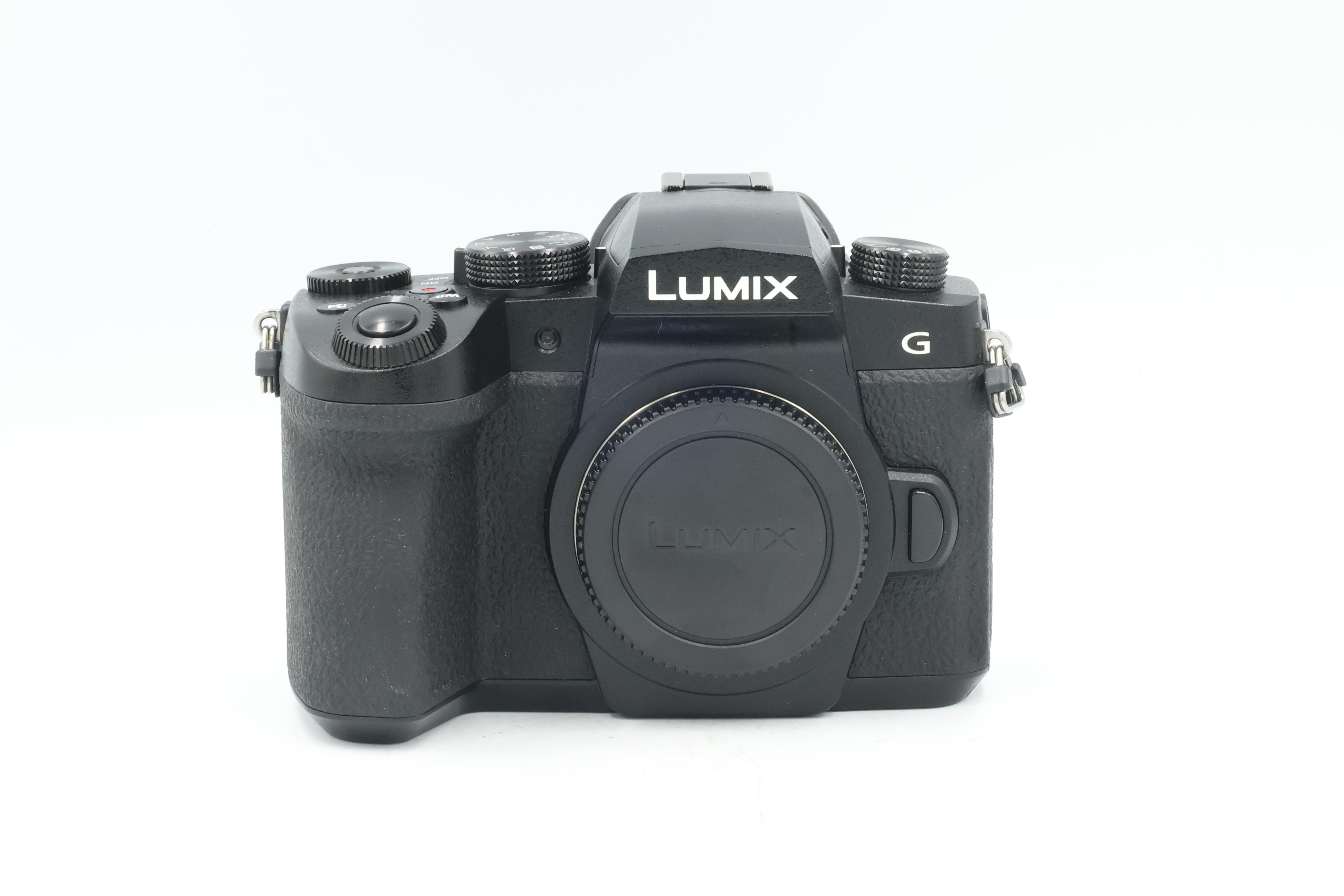 Беззеркальный фотоаппарат Panasonic Lumix G90 Body (состояние 5-) (б/у)