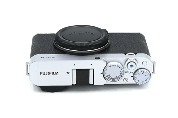 Беззеркальный фотоаппарат Fujifilm X-E4 + MHG-XE4 Silver (состояние 5) (б/у)