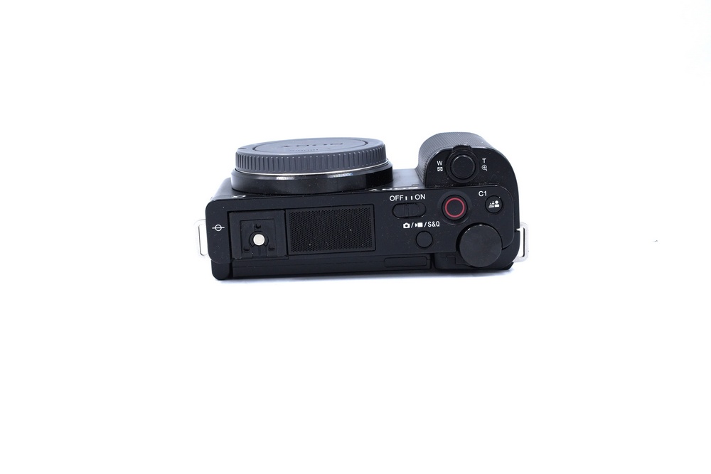 Беззеркальный фотоаппарат Sony ZV-E10 Body, черный (состояние 5-) (б/у)