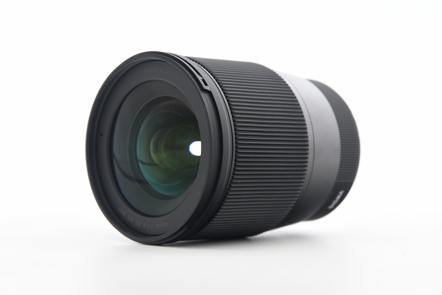 Объектив Sigma 16mm f/1.4 DC DN Fuji X (состояние like new) (б/у)