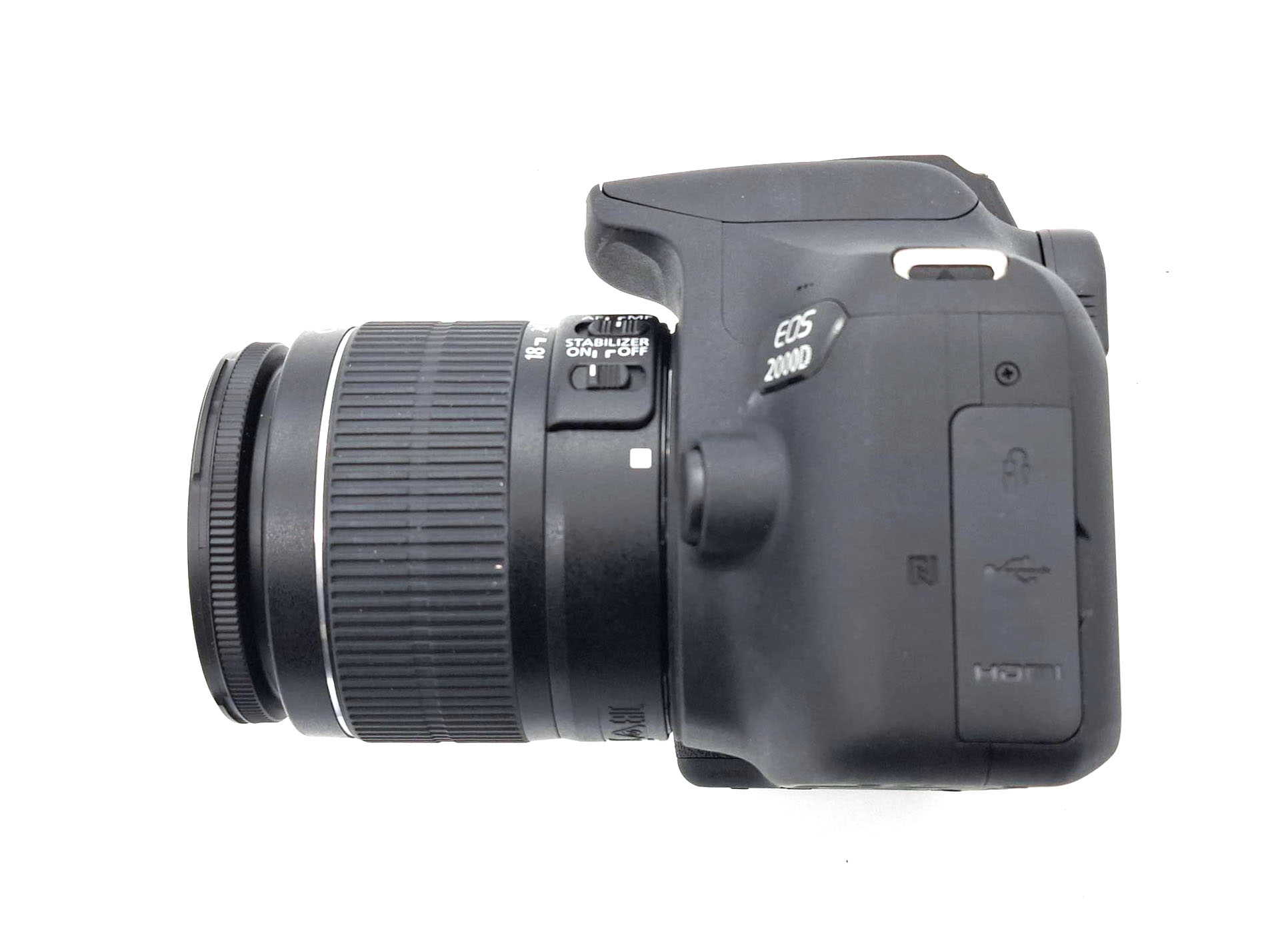 Зеркальный фотоаппарат Canon EOS 2000D Kit EF-S 18-55 IS II (состояние 5-) (б/у)