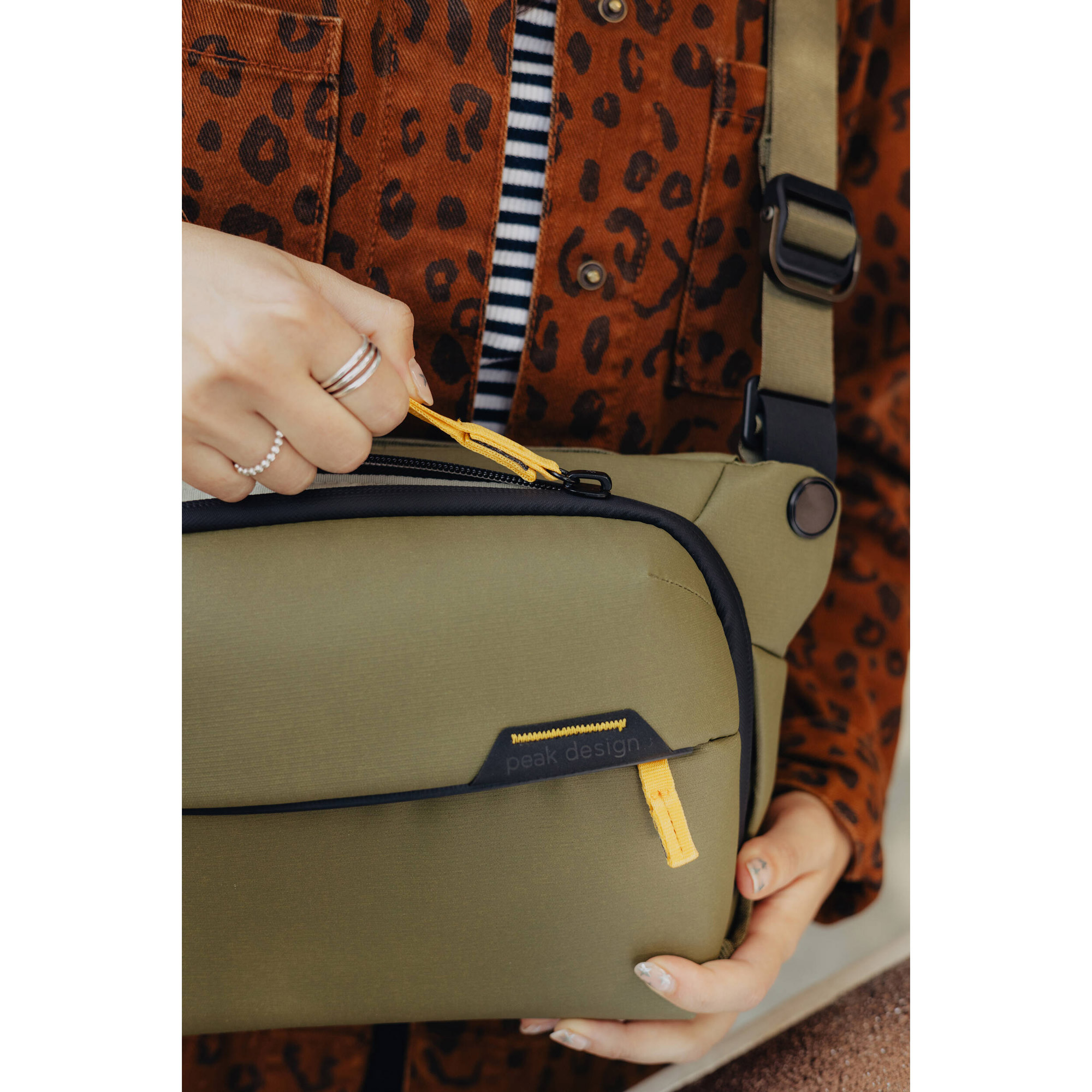 Сумка Peak Design The Everyday Sling 3L, цвет Kelp, оливковый