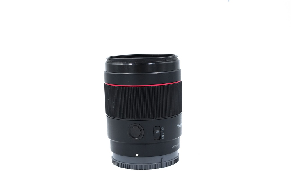 Объектив Yongnuo 85mm f/1.8S DF DSM E-Mount- с.н. 4007633 (состояние 5-) (б/у)
