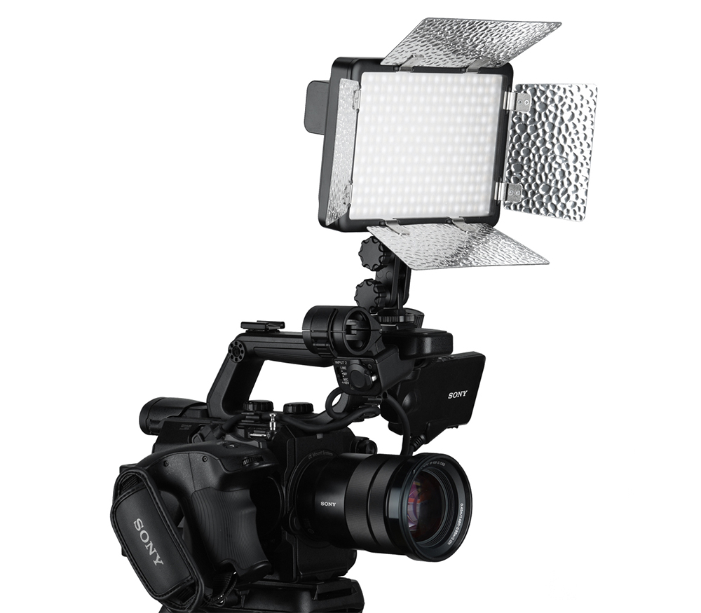 Осветитель Godox LF308D, светодиодный, 18 Вт, 5600К, накамерный с функцией вспышки (без пульта)