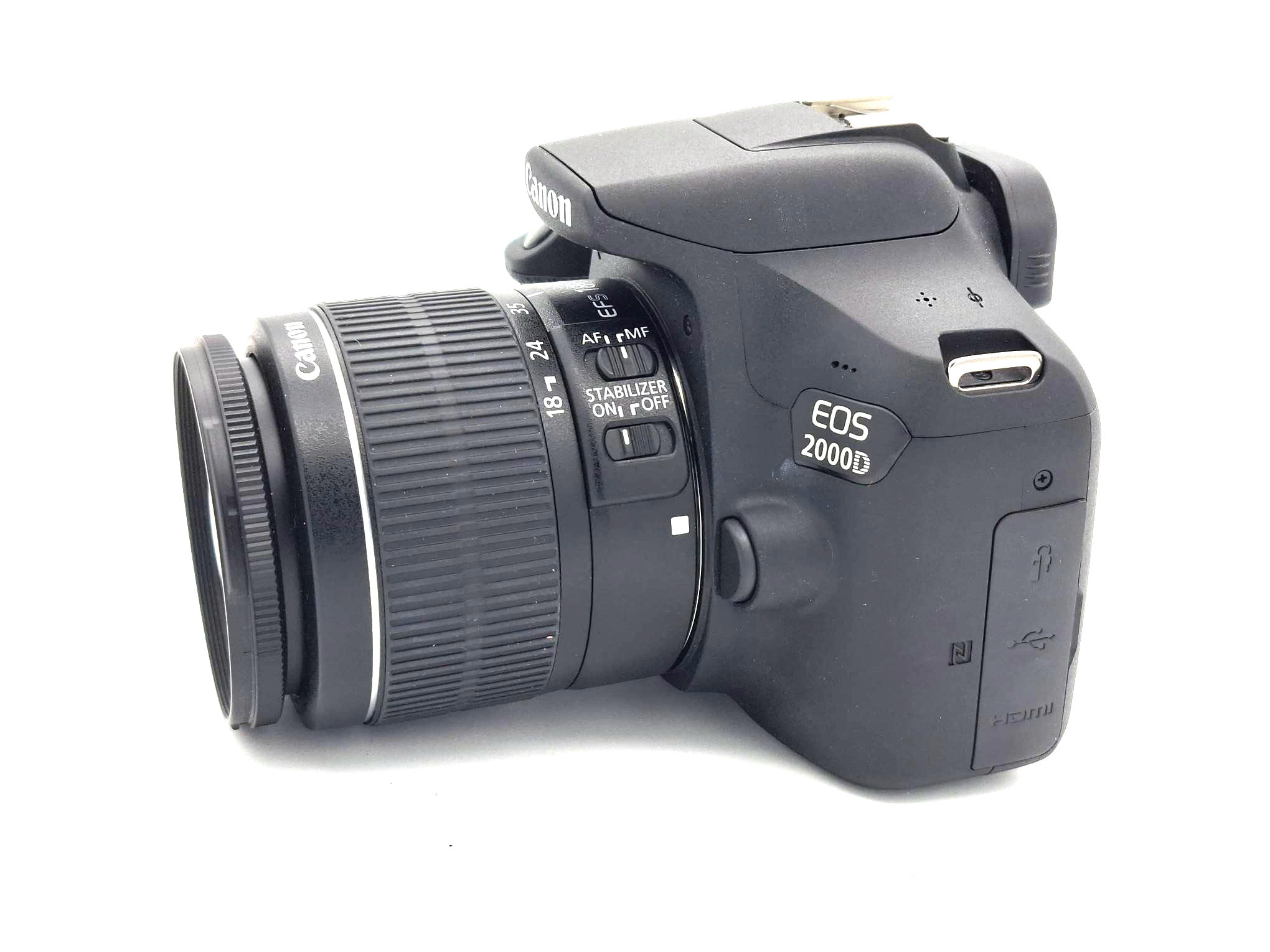 Зеркальный фотоаппарат Canon EOS 2000D Kit EF-S 18-55 IS II (состояние 5-) (б/у)