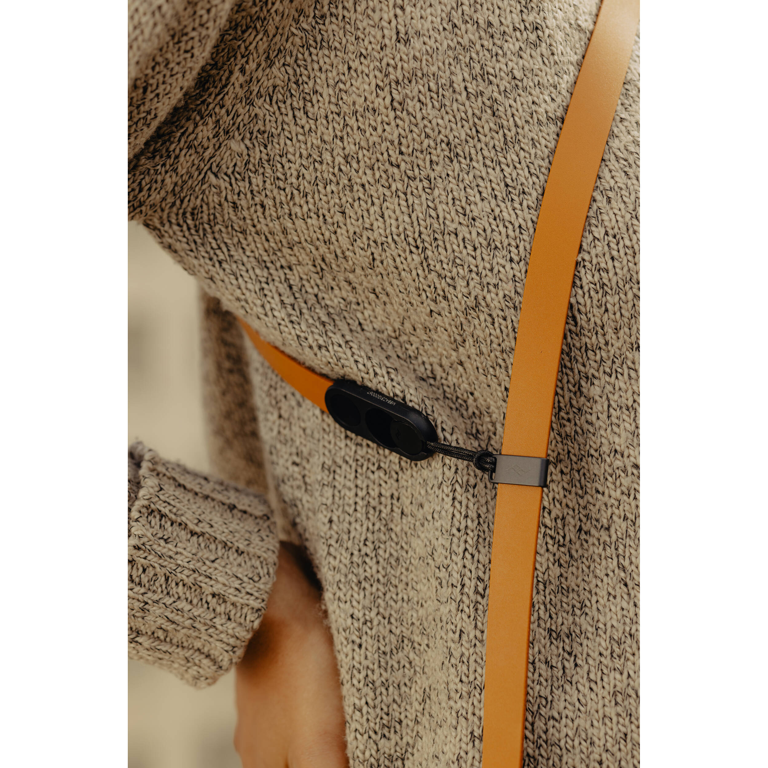 Ремень Peak Design Form Leather Standard Amber, янтарный