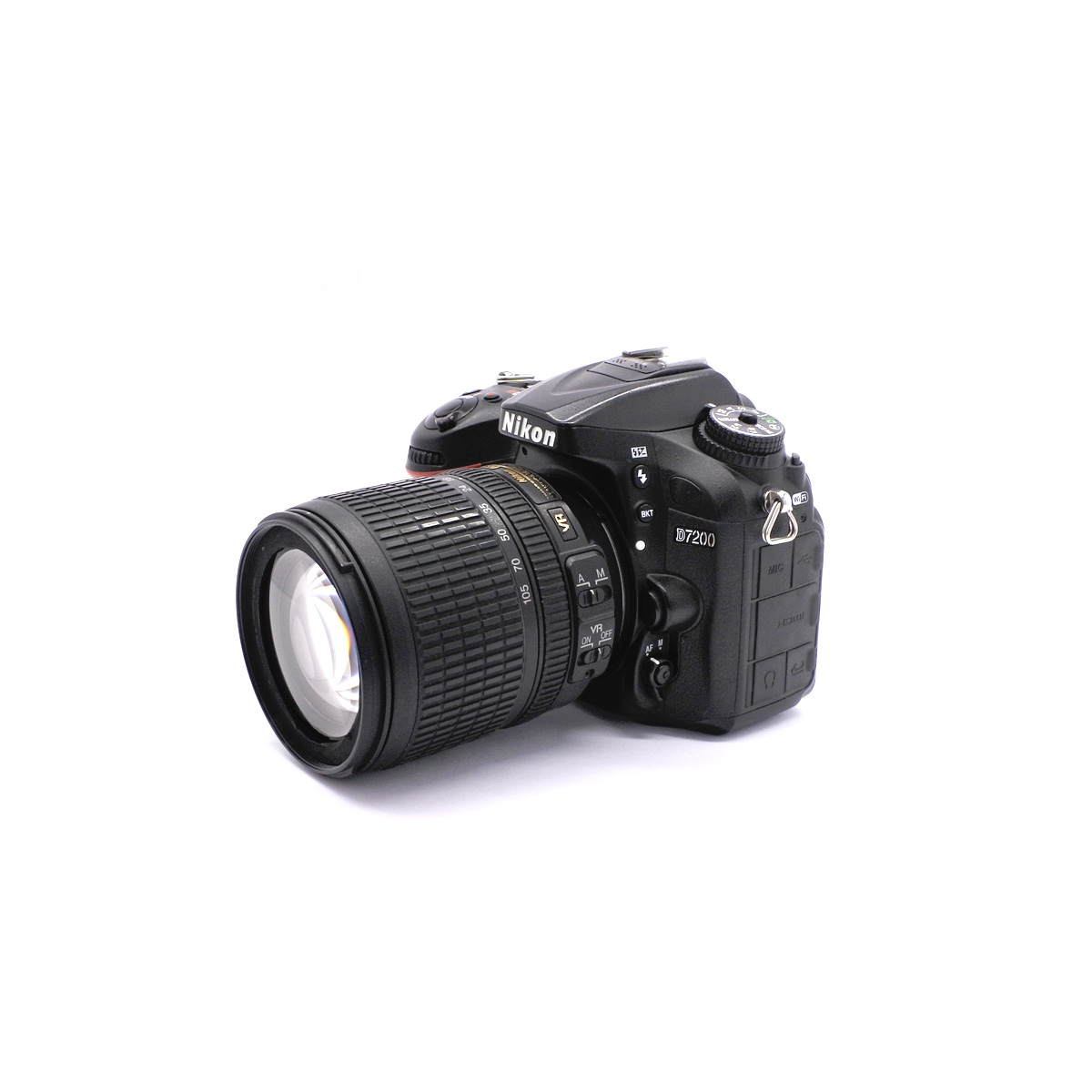 Зеркальный фотоаппарат Nikon D7200 Kit 18-105mm VR (состояние 3) (б/у)