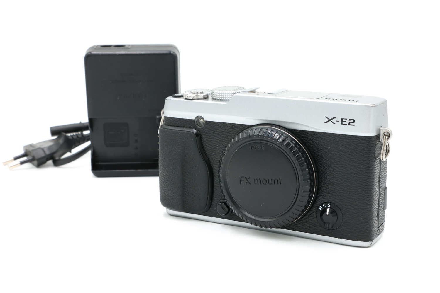 Беззеркальный фотоаппарат Fujifilm X-E2 Body, серебристый (состояние 5-) (б/у)