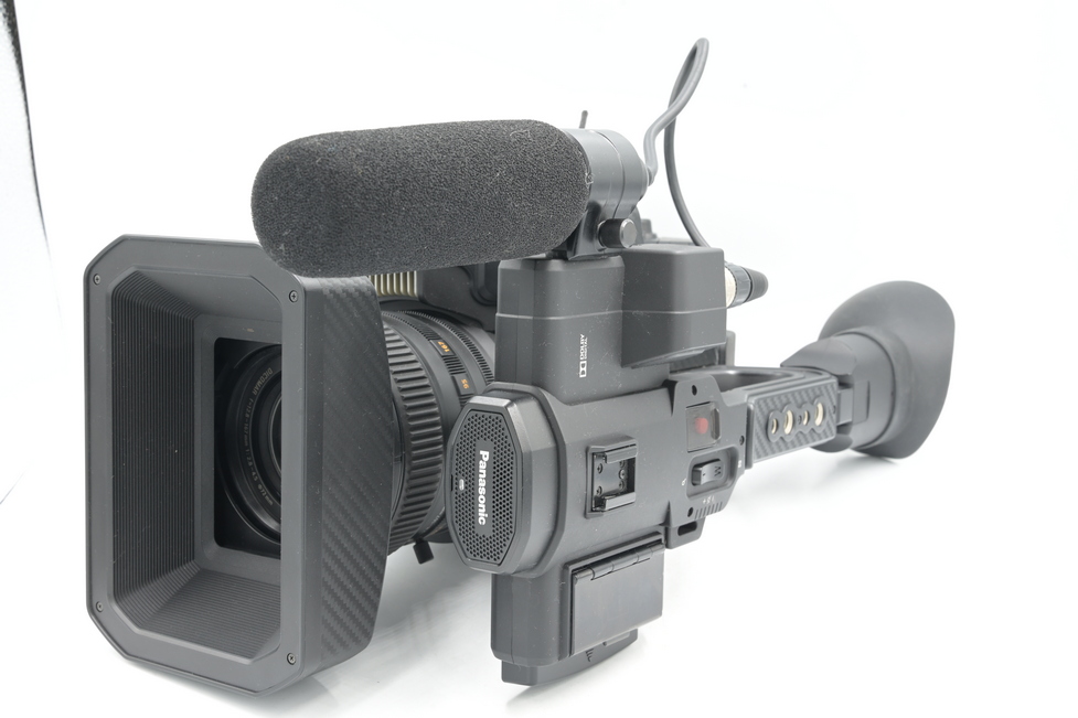 Видеокамера Panasonic AG-DVX200, английское меню (состояние 5-) (б/у)