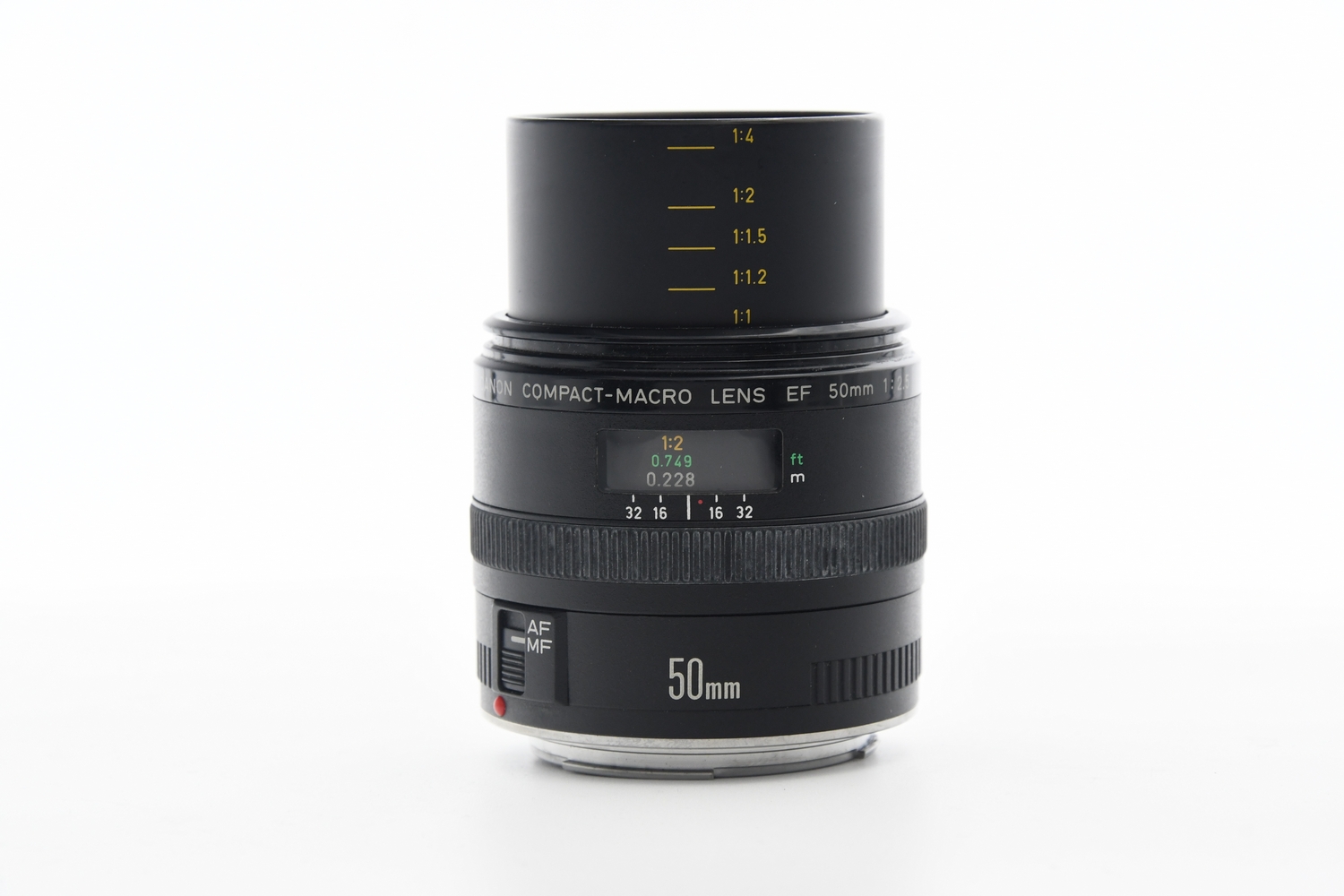 Объектив Canon EF 50mm f/2.5 Compact-Macro (состояние 4) (б/у)