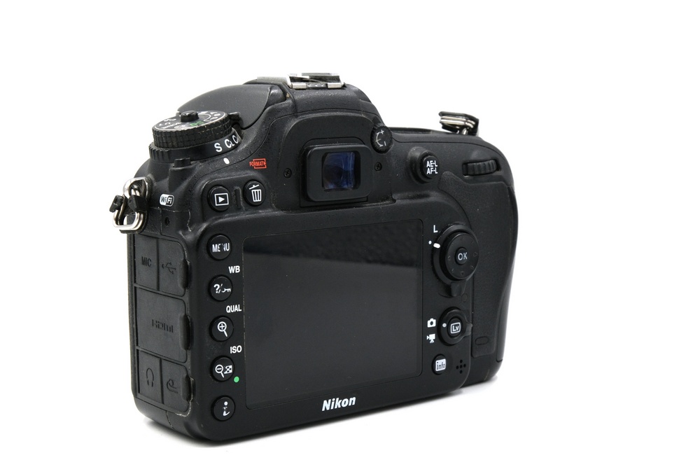Зеркальный фотоаппарат Nikon D7200 Body (состояние 4) (б/у)