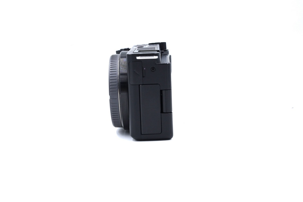 Беззеркальный фотоаппарат Sony ZV-E10 Body, черный (состояние 5-) (б/у)