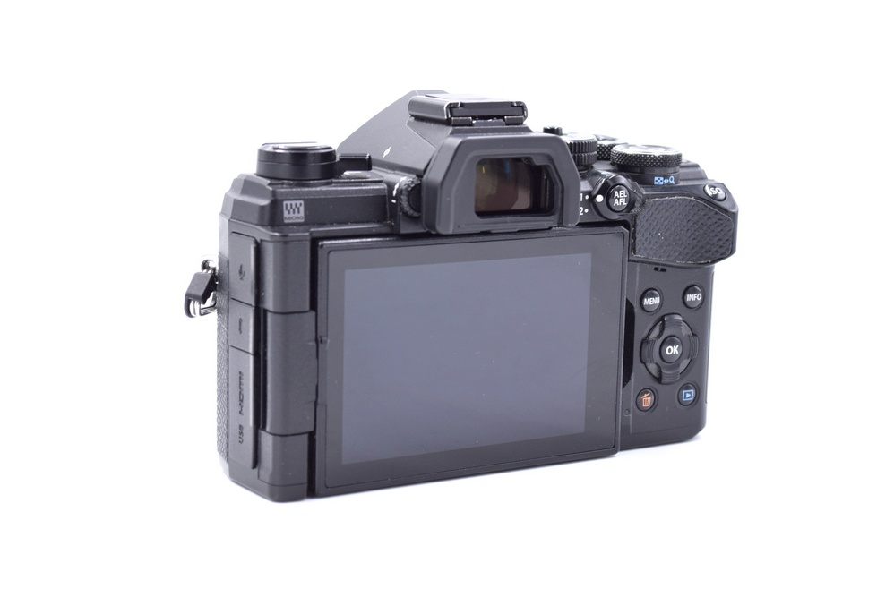 Беззеркальный фотоаппарат Olympus OM-D E-M5 Mark III Body, черный (состояние 5) (б/у)
