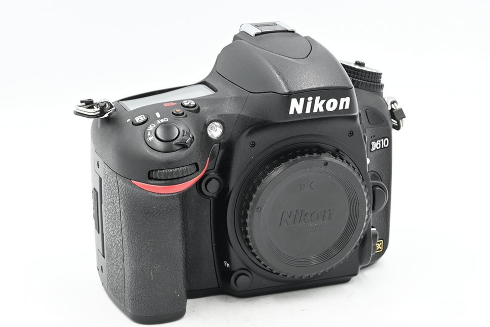 Зеркальный фотоаппарат Nikon D610 Body (состояние 5) (б/у)