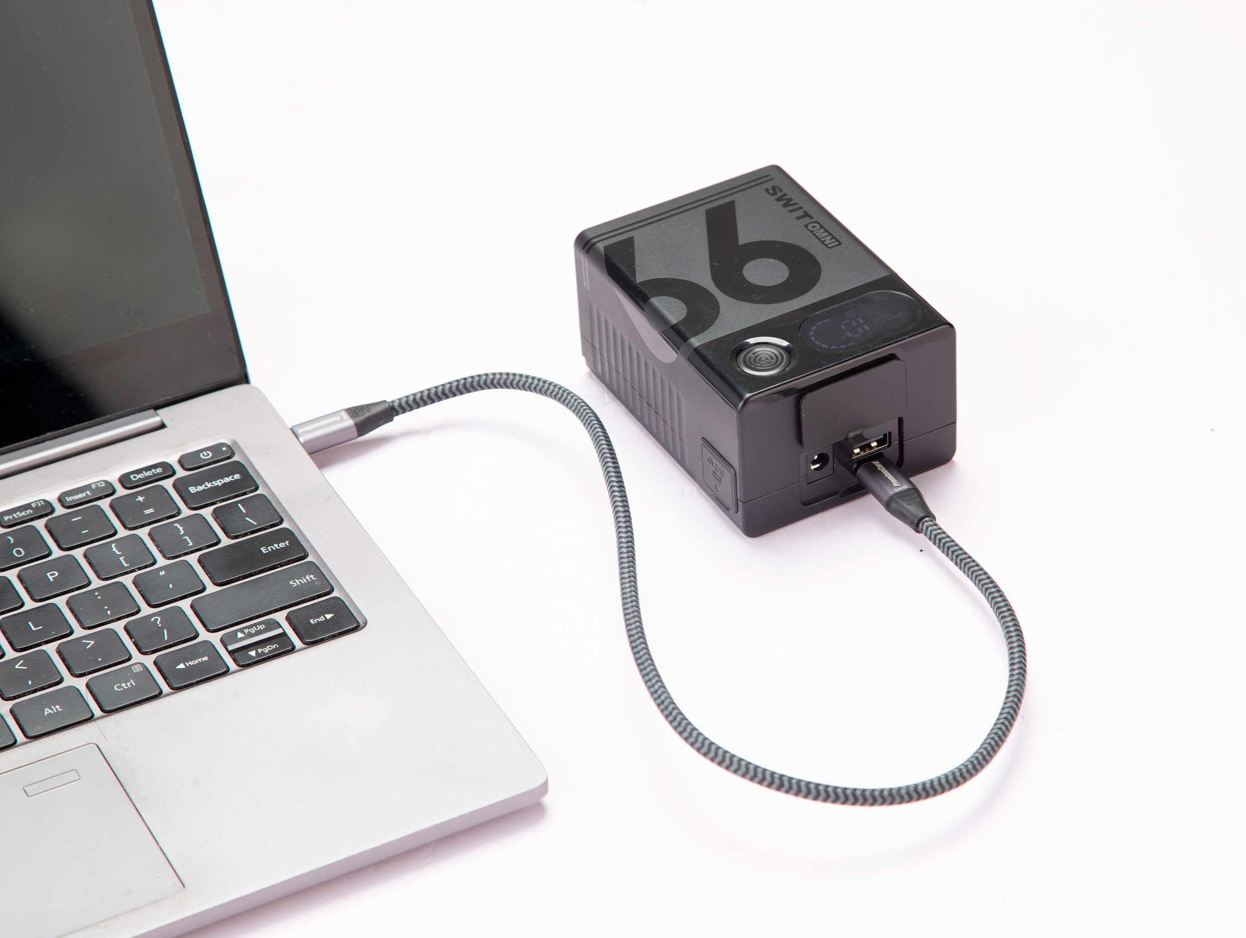 Аккумулятор SWIT OMNI-99S V-Mount, D-Tap, USB-C, USB-A, 99 Втч