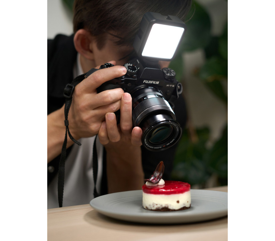 Осветитель Raylab RL-LED06-2 5600K 2000mAh, 5 Вт