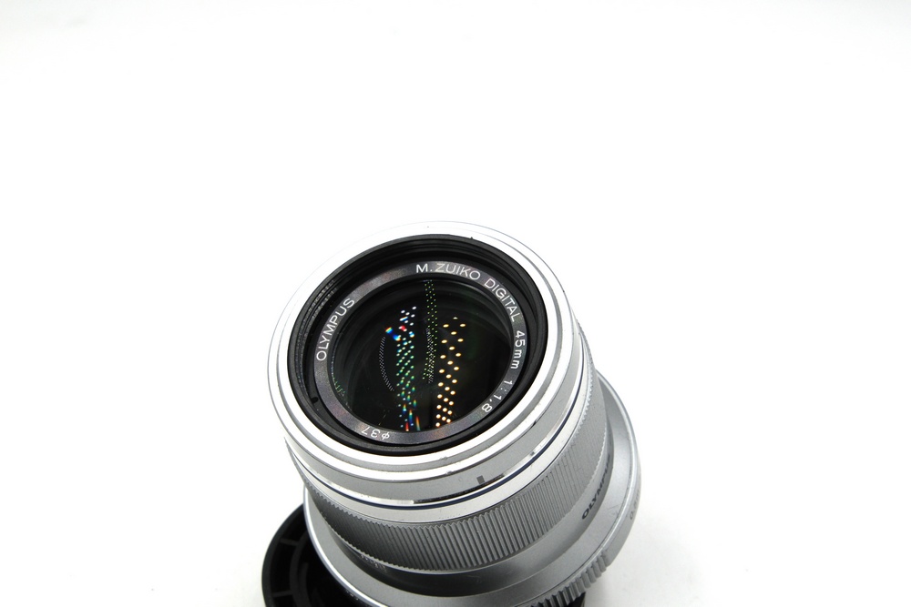 Объектив Olympus M.ZUIKO Digital 45mm f/1.8 silver (cocтояние 5) (б/у)